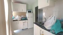 Cuina de Apartament en venda en Benidorm amb Terrassa i Piscina comunitària