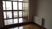 Bedroom of Flat to rent in  Madrid Capital  with Air Conditioner, Heating and Parquet flooring