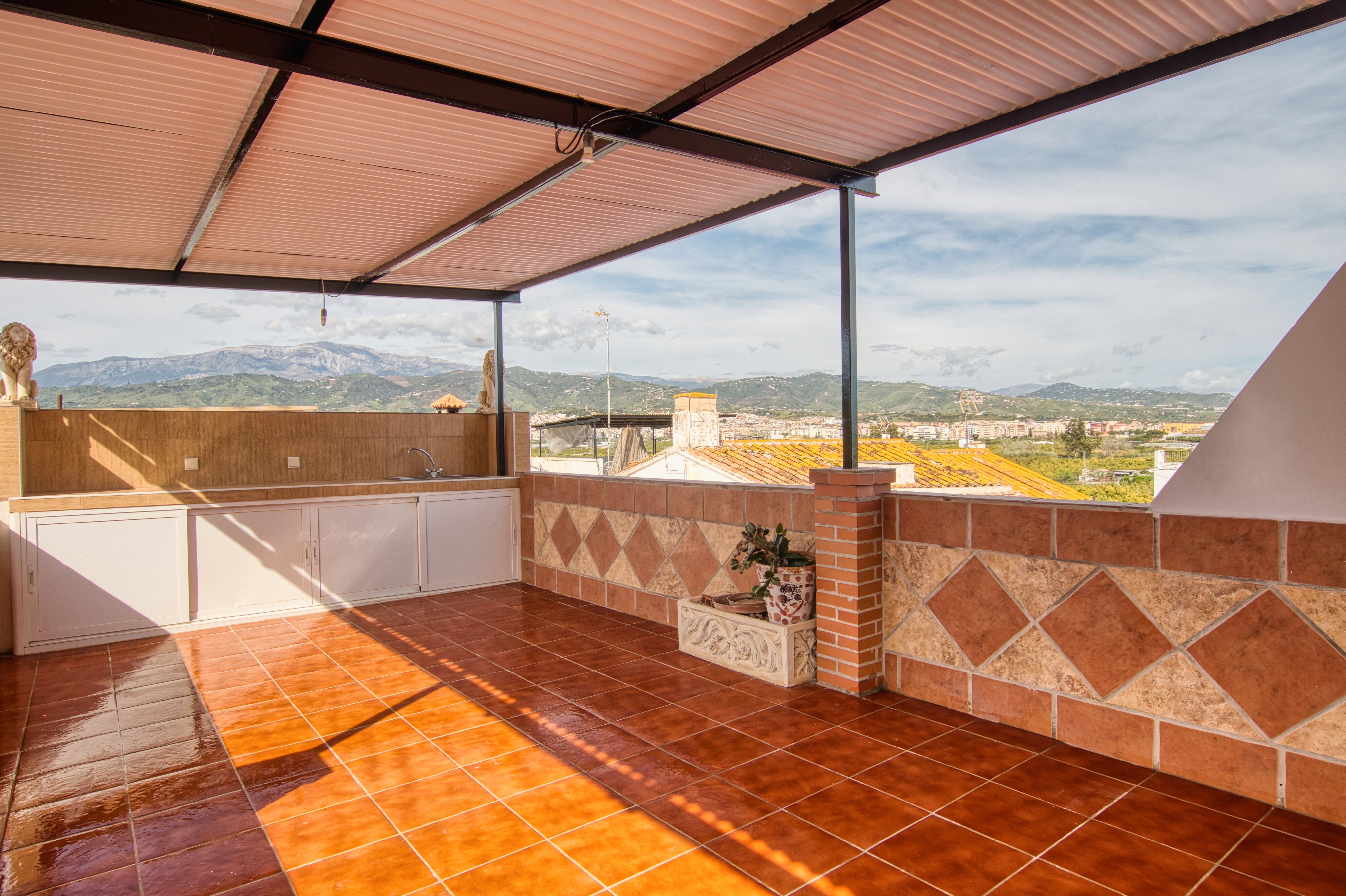 Terrace of Single-family semi-detached for sale in Vélez-Málaga  with Alarm