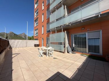 Erdgeschosswohnung mit Balkon zum Verkauf in BENICANENA