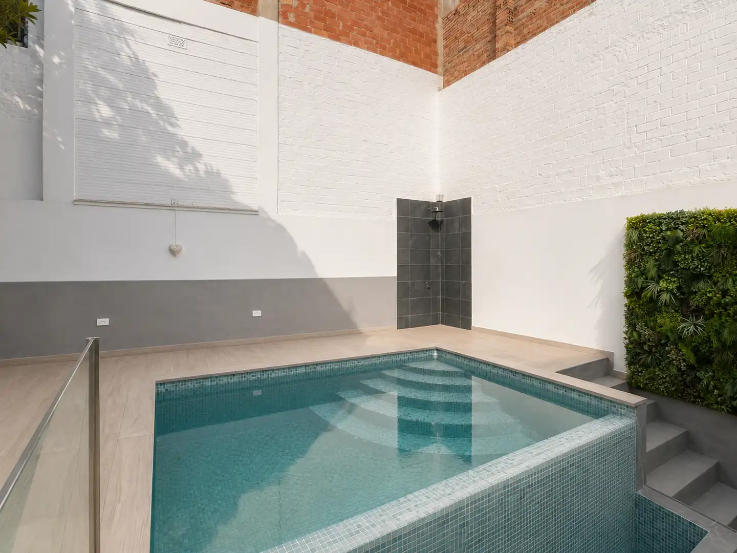 Adosado con piscina en venta en Eixample - Horta Capallera, imagen 11