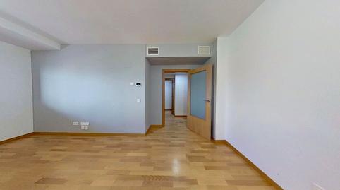 Photo 3 of Flat for sale in De la Vía Lactea, Sur - PAU 4, Móstoles