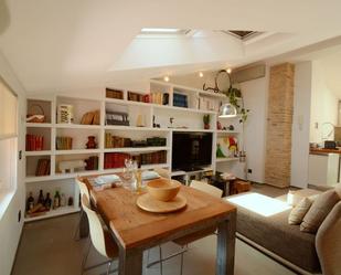 Living room of Attic to rent in  Zaragoza Capital  with Air Conditioner, Parquet flooring and Furnished