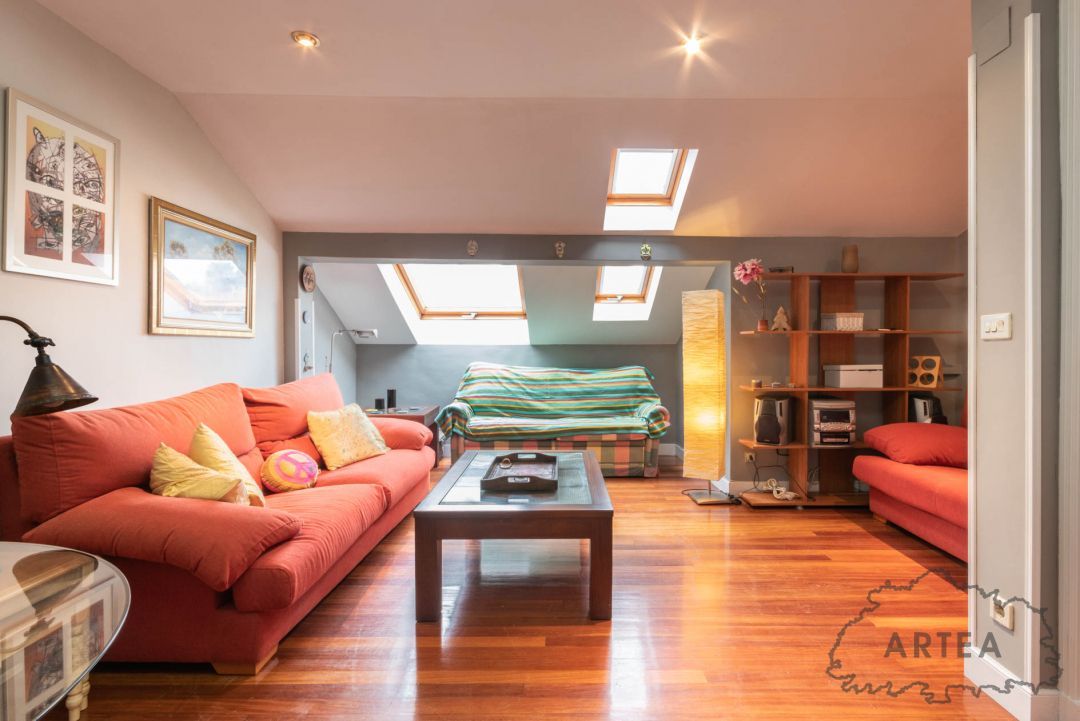 Living room of Flat for sale in Bilbao   with Heating and Furnished