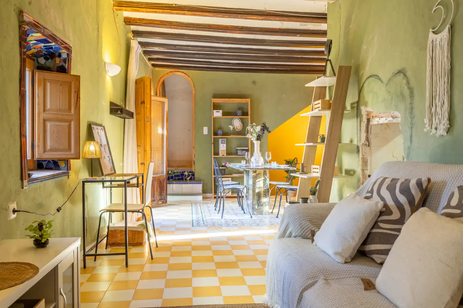 Sala de estar de Casa o chalet en venta en Algar de Palància con Parquet, Terraza y Trastero