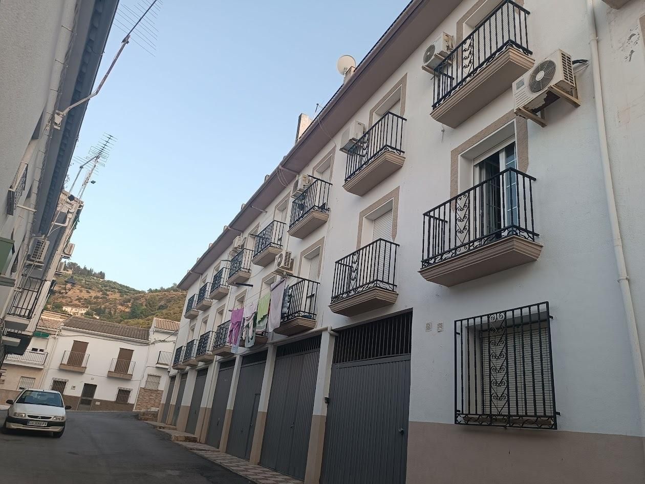 Vista exterior de Piso en venta en Montefrío con Aire acondicionado, Calefacción y Balcón