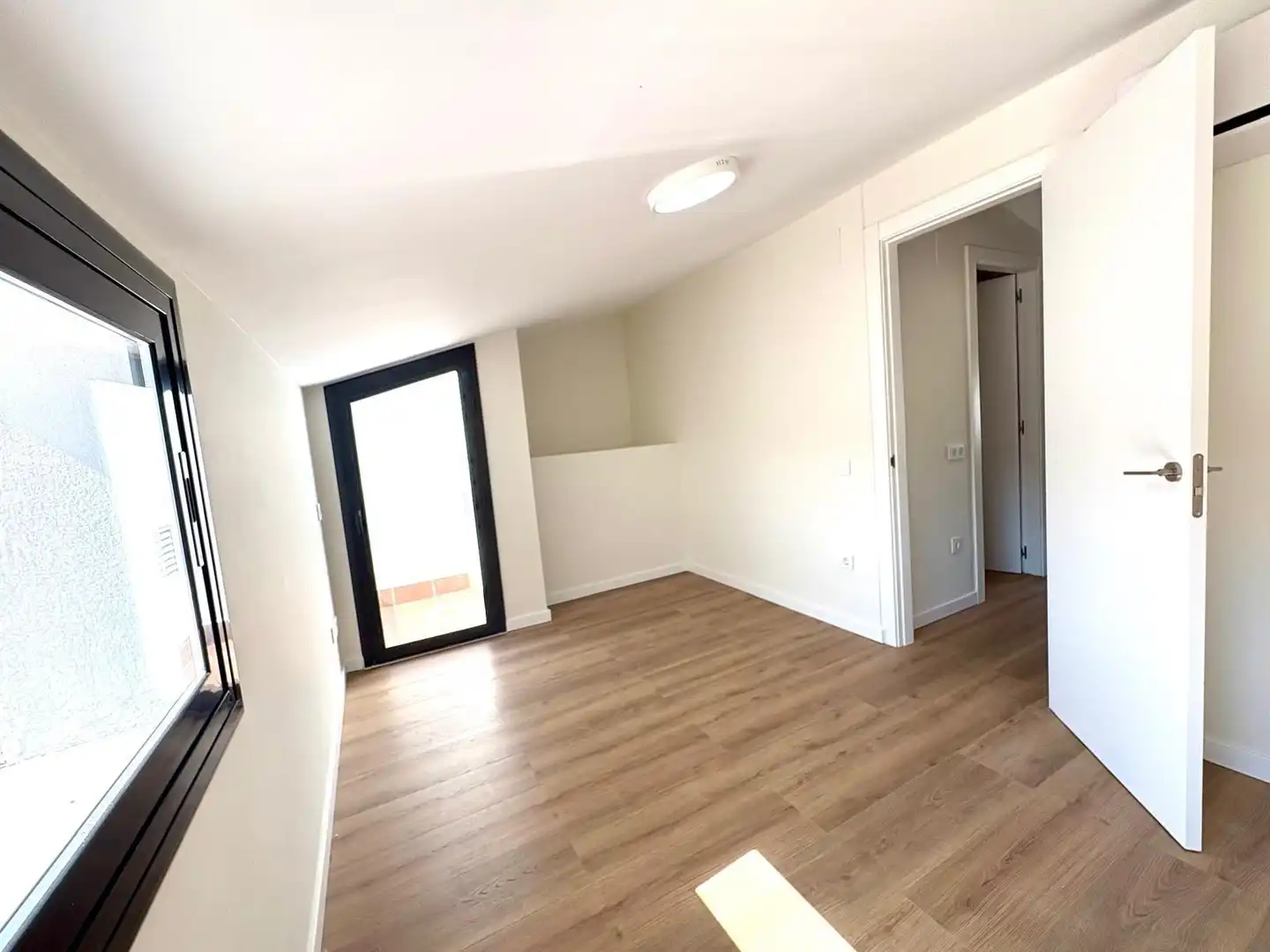 Ático en venta en Santa Perpètua de Mogoda con Aire acondicionado, Calefacción y Parquet