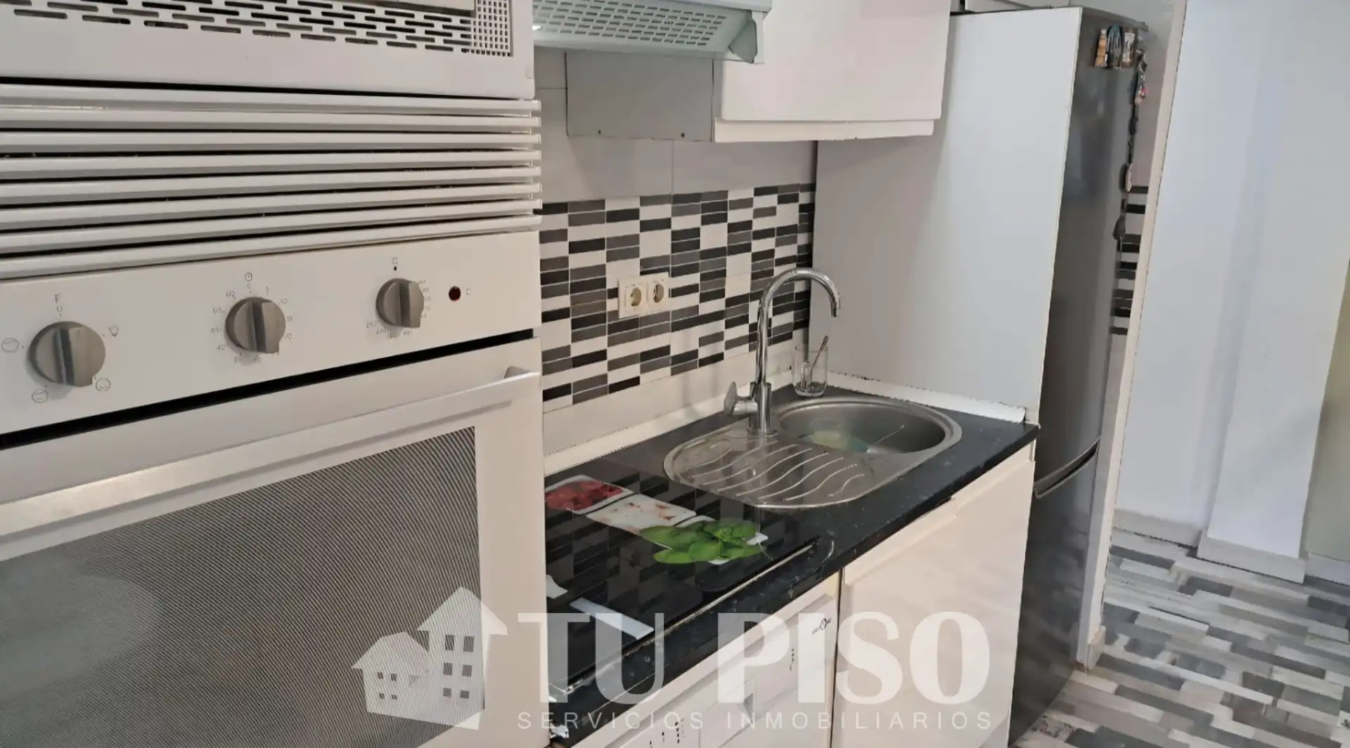 Cuina de Pis en venda en Madrid amb Aire condicionat i Calefacció
