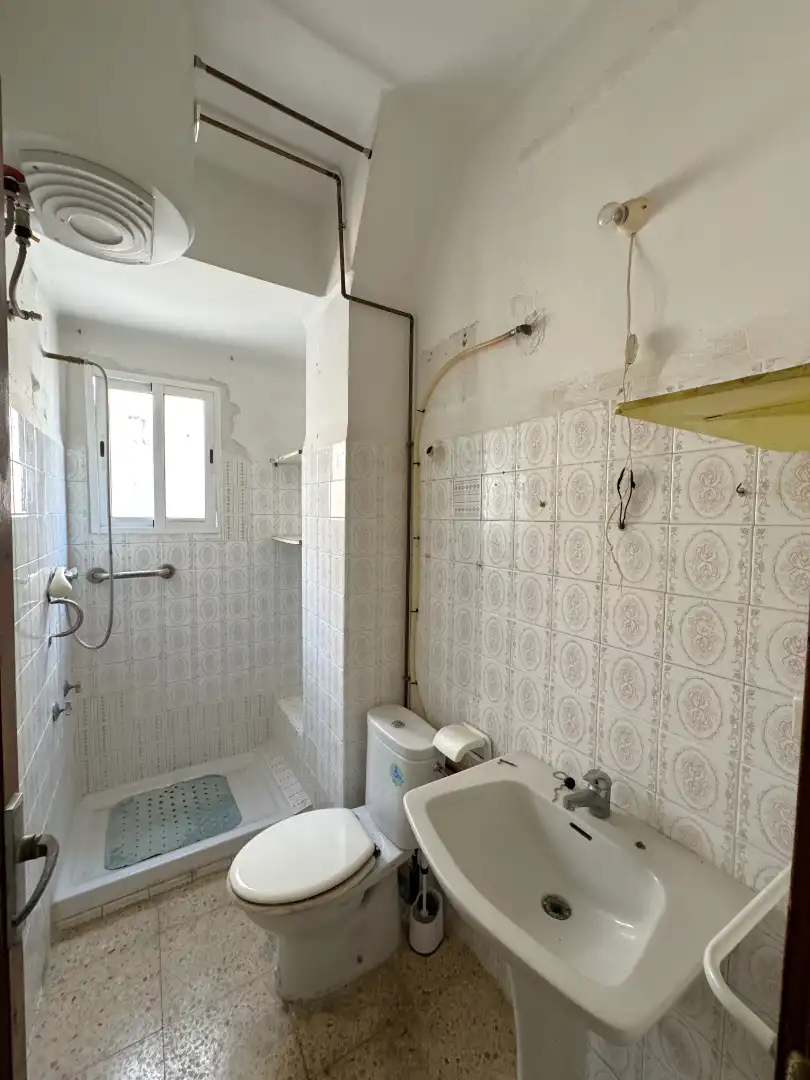 Bany de Casa o xalet en venda en Serra amb Terrassa i Balcó
