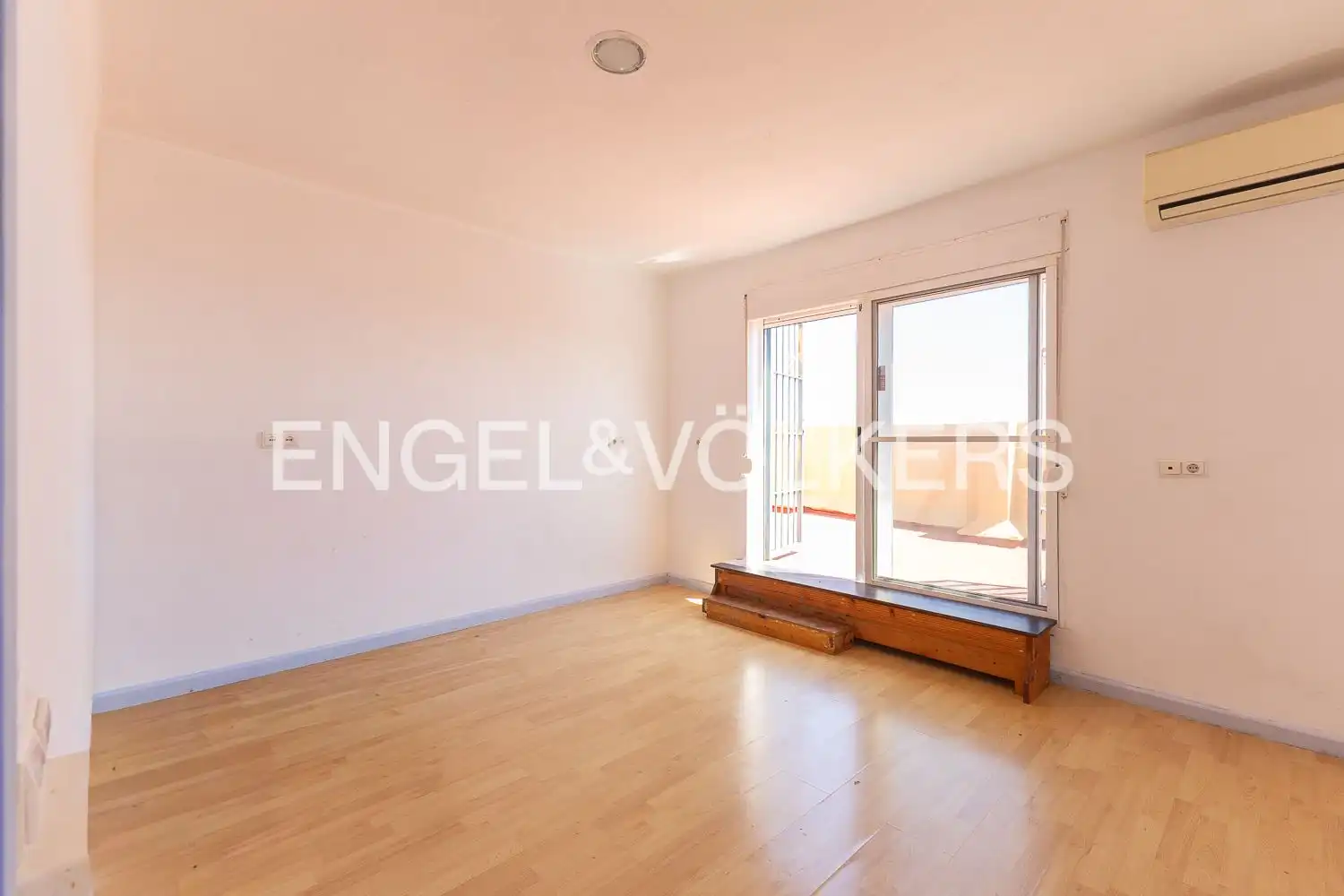 Terraza de Ático en venta en Valencia con Calefacción y Terraza