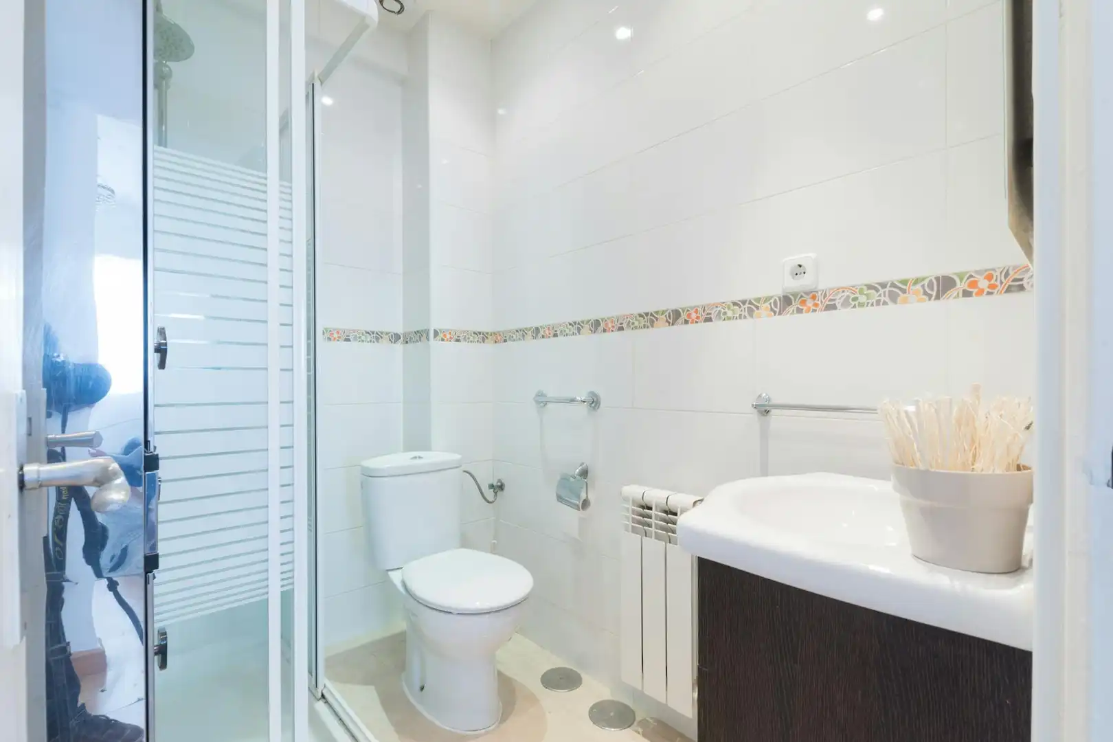 Baño de Piso de alquiler en Madrid con Calefacción, Amueblado y Lavadora