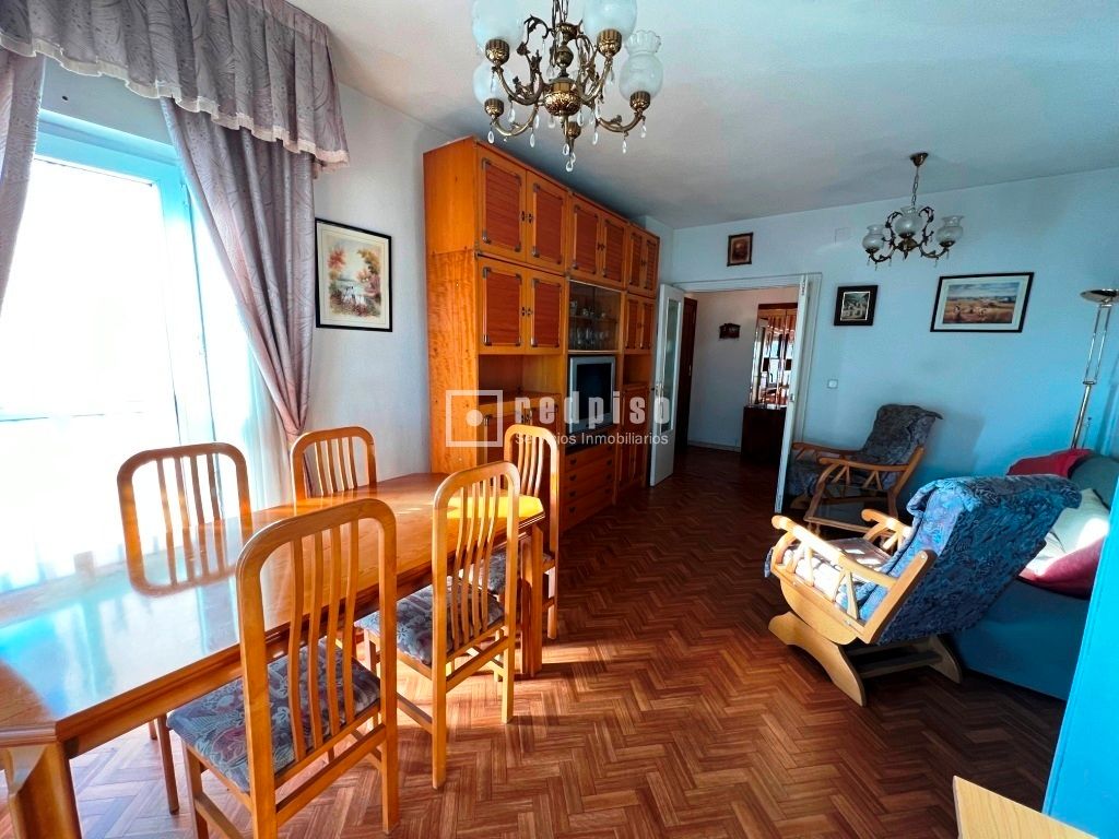 Living room of Flat for sale in  Madrid Capital  with Heating and Terrace