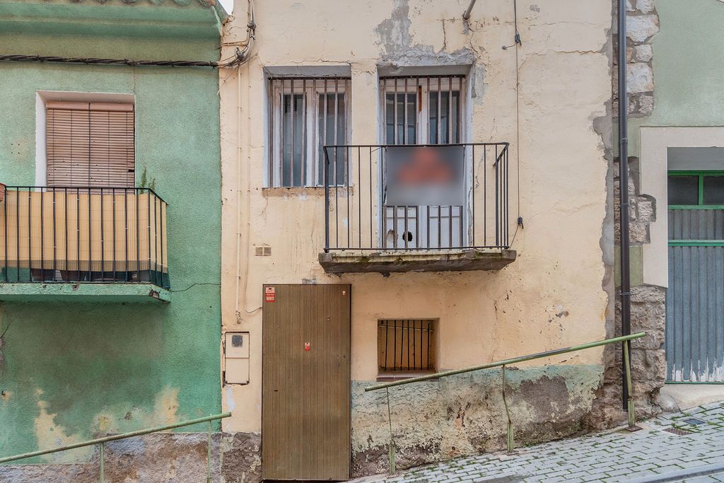 Casa adosada en venda a C/ Santa Ana 9, Fraga