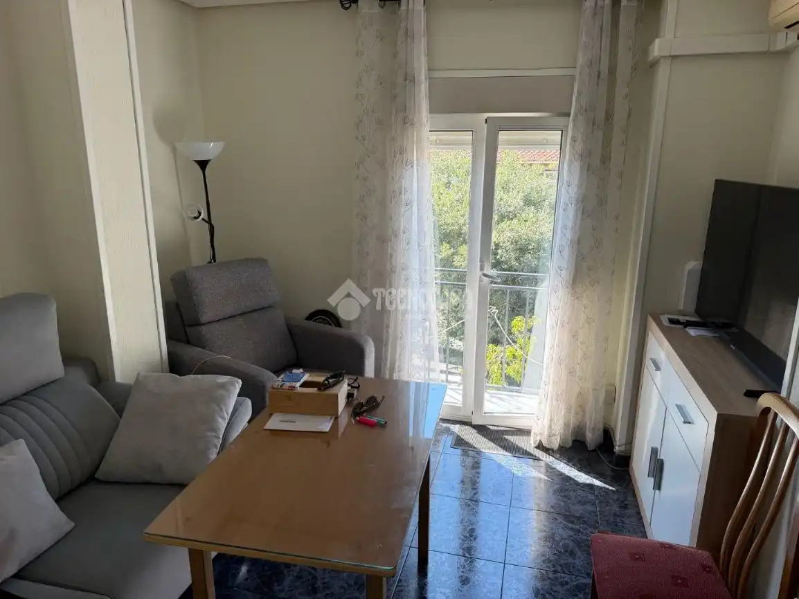 Sala d'estar de Pis en venda en Jaén amb Aire condicionat, Moblat i Balcó
