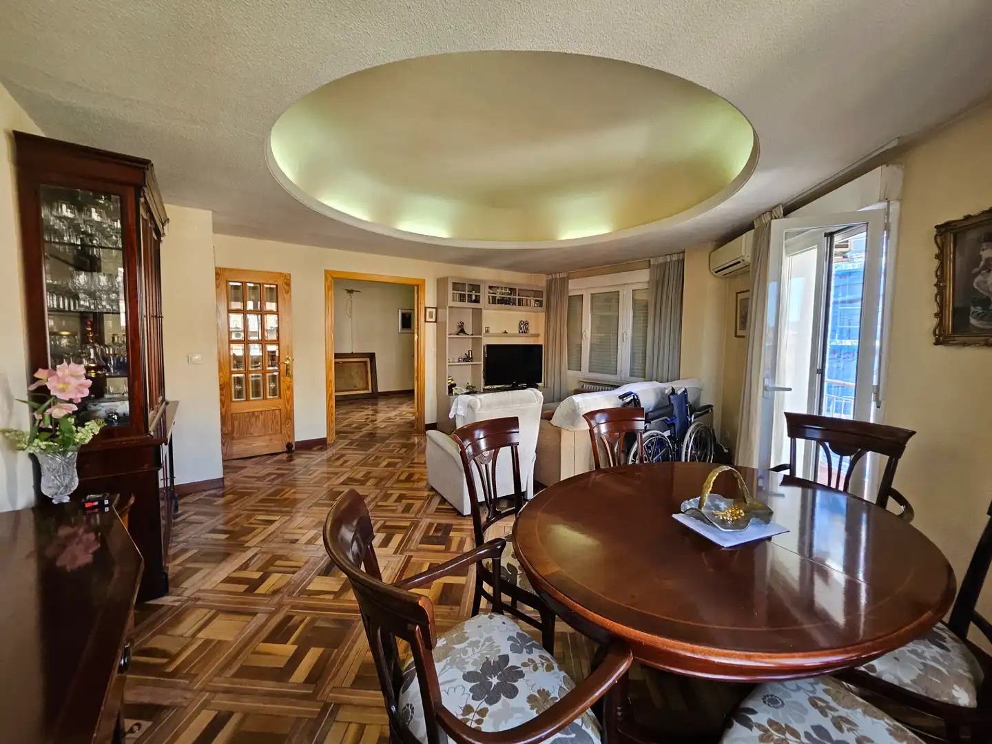 Living room of Flat for rent in Madrid  with Air Conditioner, Heating and Furnished