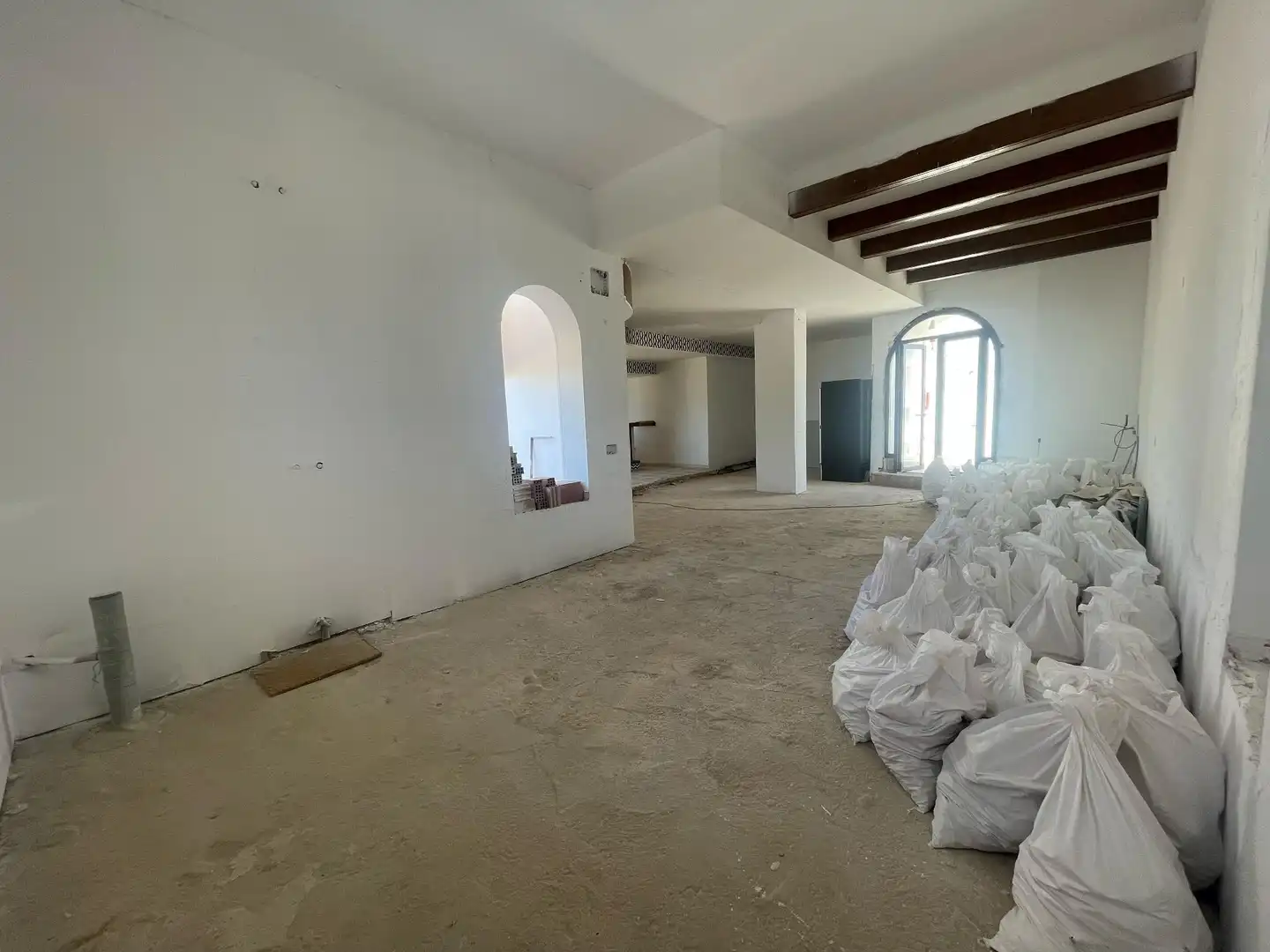 Geschaftsraum zur Miete in Casares mit Terrasse