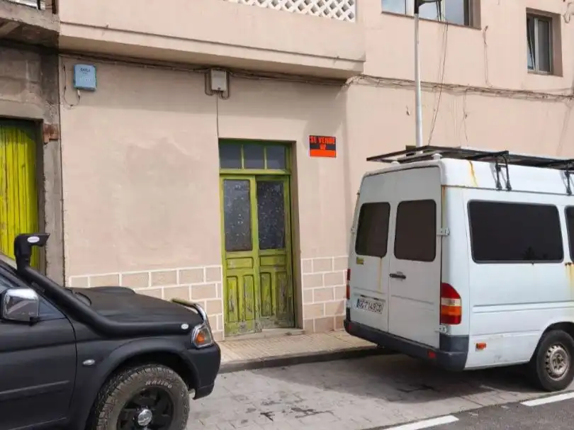 Vista exterior de Local en venta en Fasnia