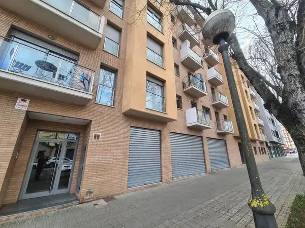 Piso en venta en Ctra de Les Tries, imagen 2