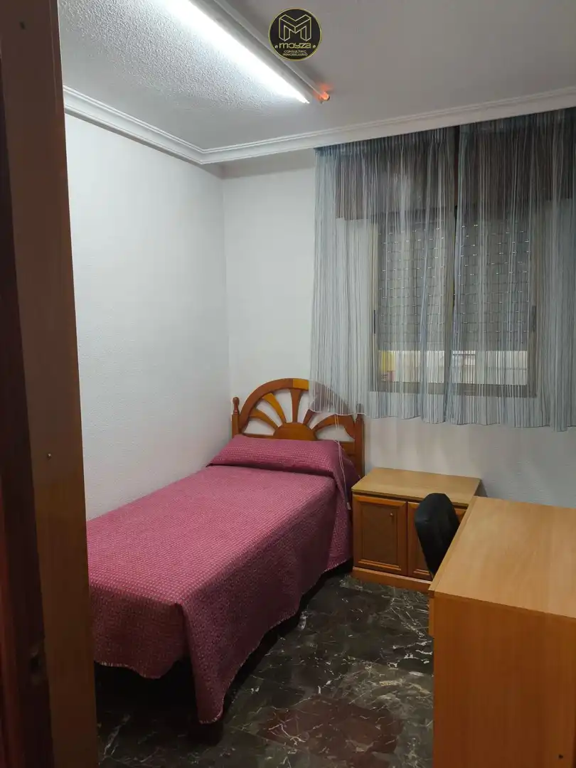 Flat to rent in Hospital, imagen 5