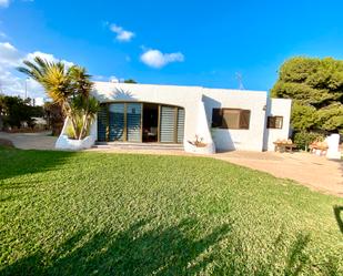 Jardí de Casa o xalet en venda en  Almería Capital amb Aire condicionat, Jardí privat i Terrassa