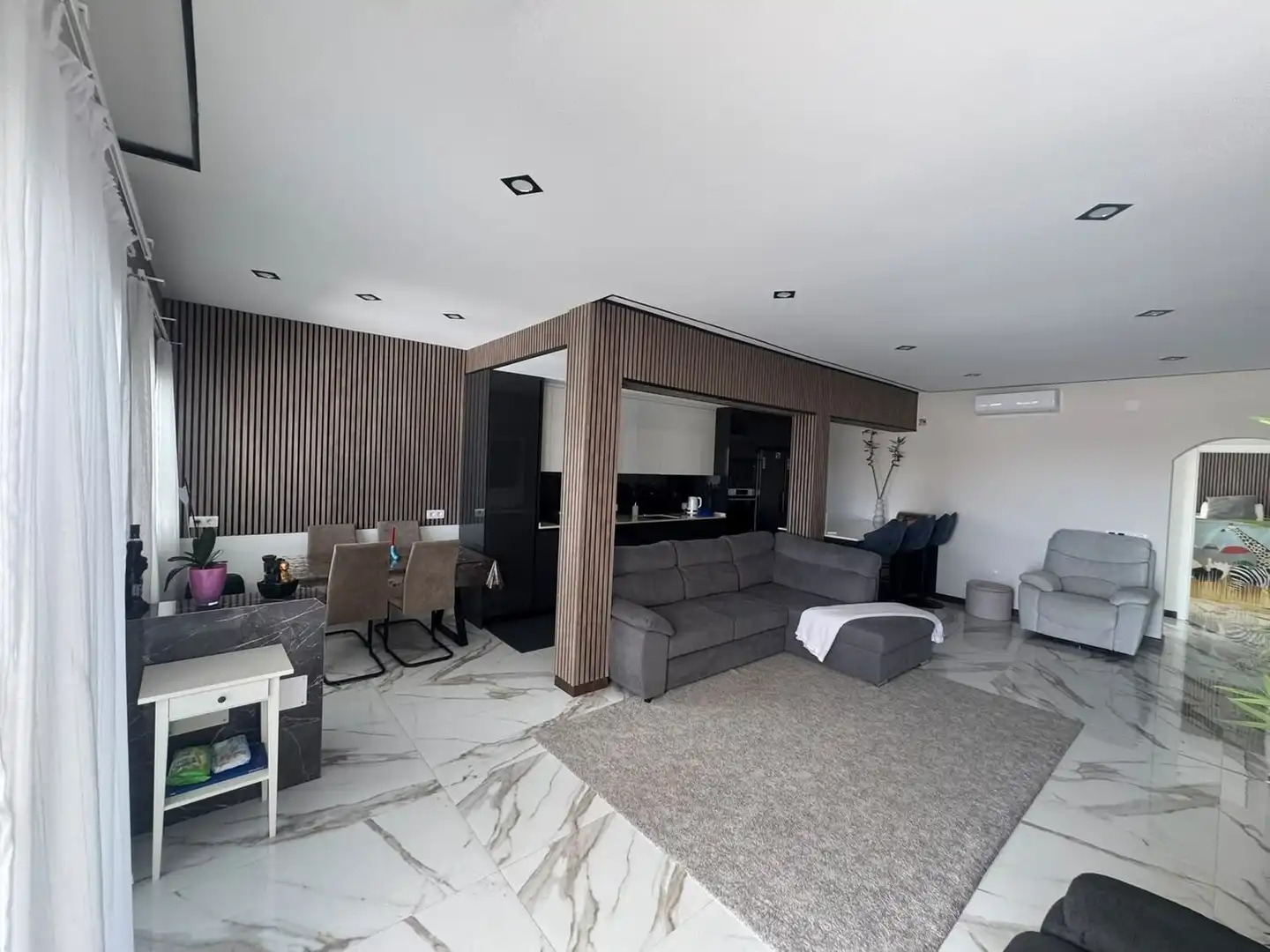 House with garden for sale in Calle Japón, imagen 12