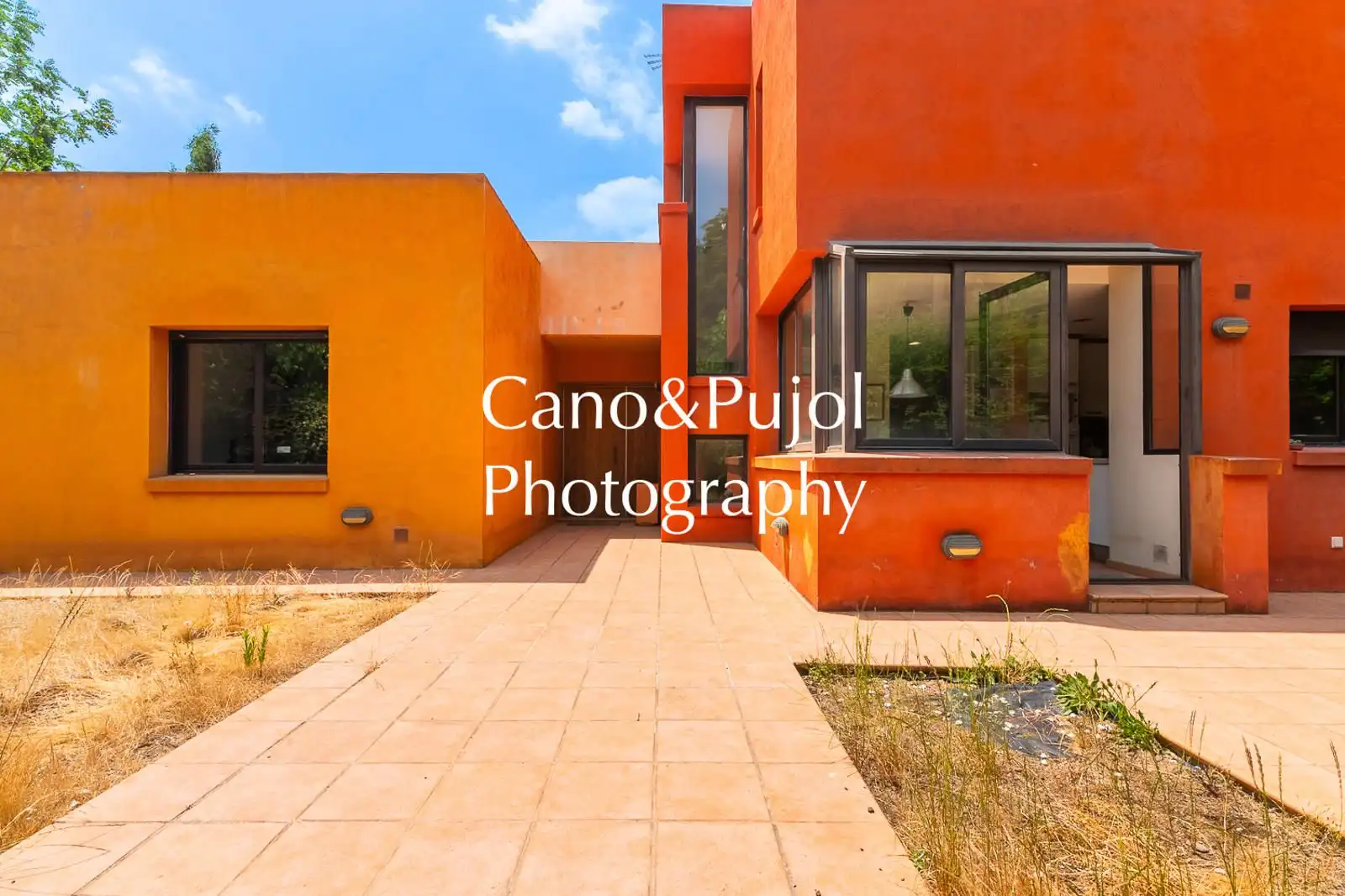 Vista exterior de Casa o xalet en venda en Cerdanyola del Vallès amb Aire condicionat, Calefacció i Terrassa