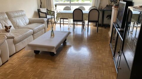 Foto 2 de Piso en venta en Calle de Silvano, 122, Conde Orgaz - Piovera, Madrid Capital