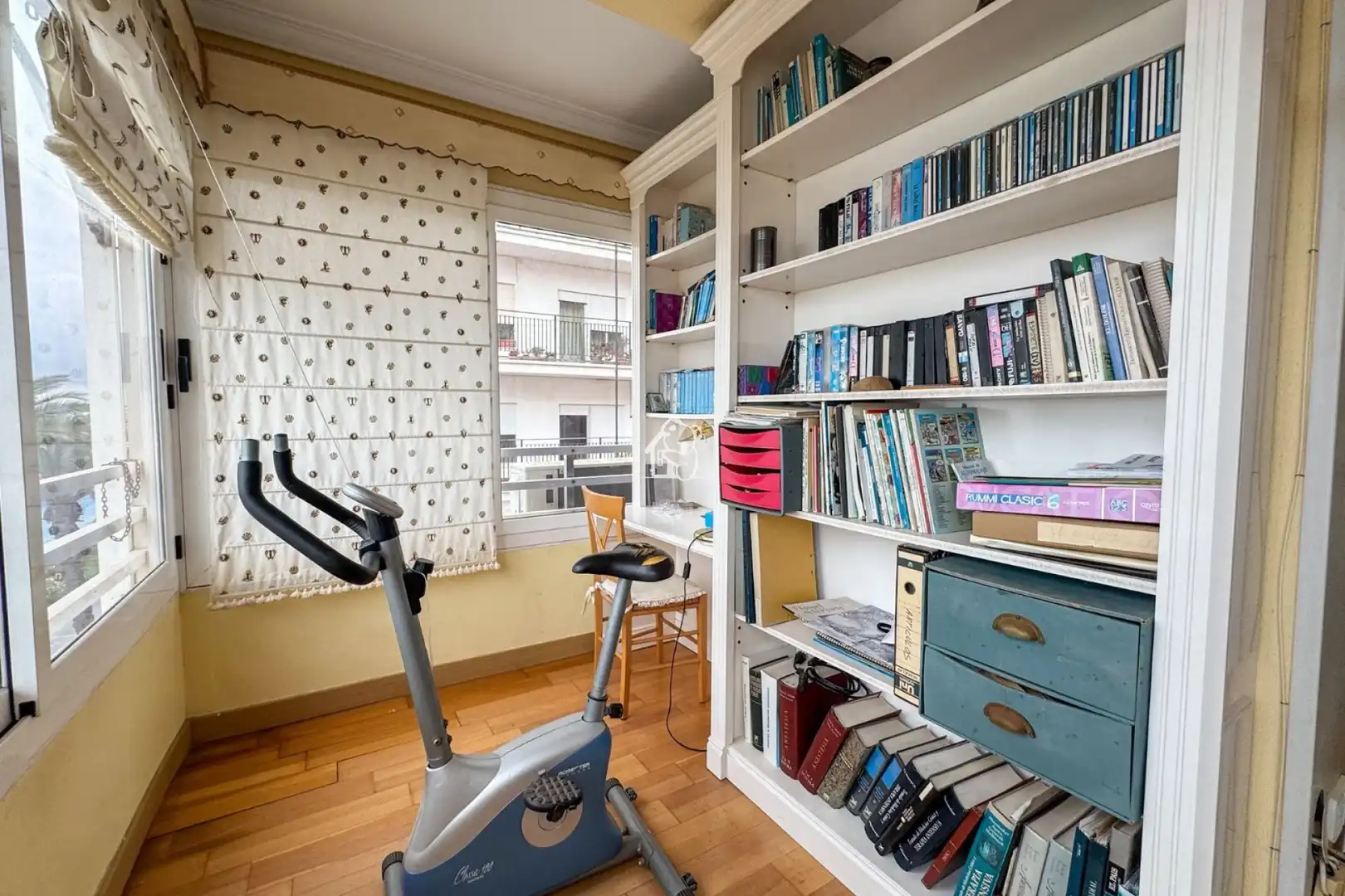 Habitación de Apartamento de alquiler en Torrevieja con Aire acondicionado, Amueblado y Horno