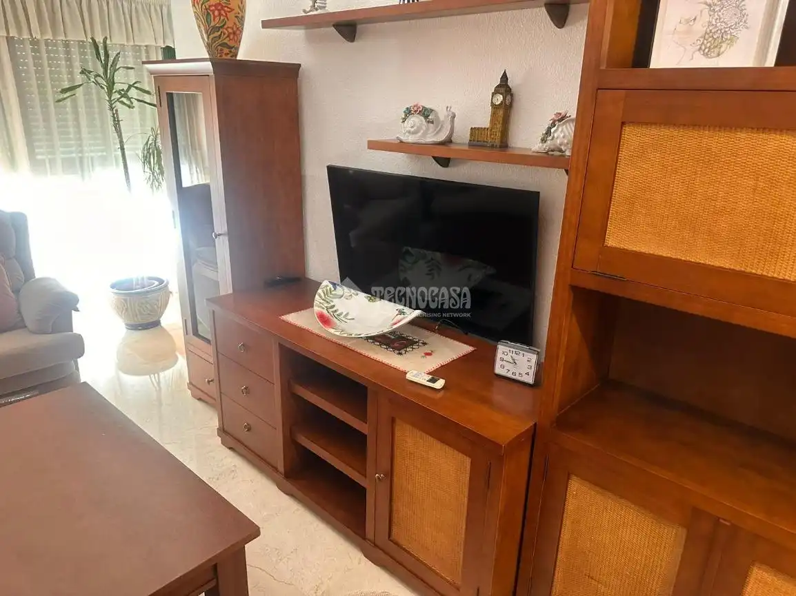Sala d'estar de Pis en venda en Sevilla amb Aire condicionat