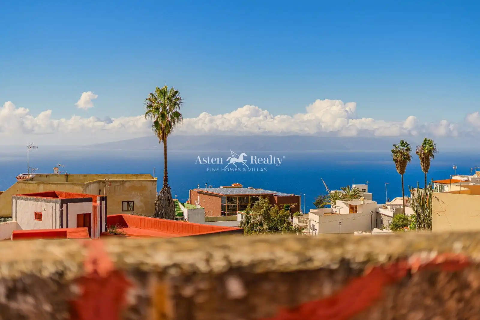 Vista exterior de Casa o chalet en venta en Guía de Isora con Jardín privado, Terraza y Trastero