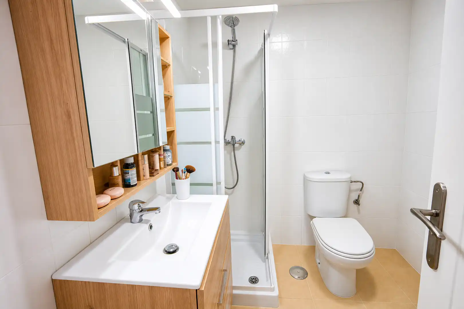 Bathroom of Attic for sale in Manilva  with Air Conditioner, Terrace and Swimming Pool