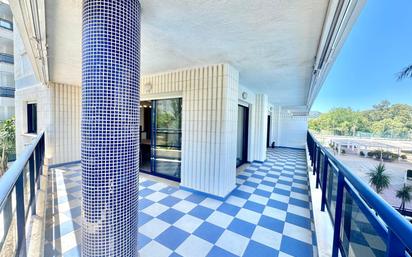 Terrassa de Apartament en venda en Gandia amb Aire condicionat, Jardí privat i Terrassa