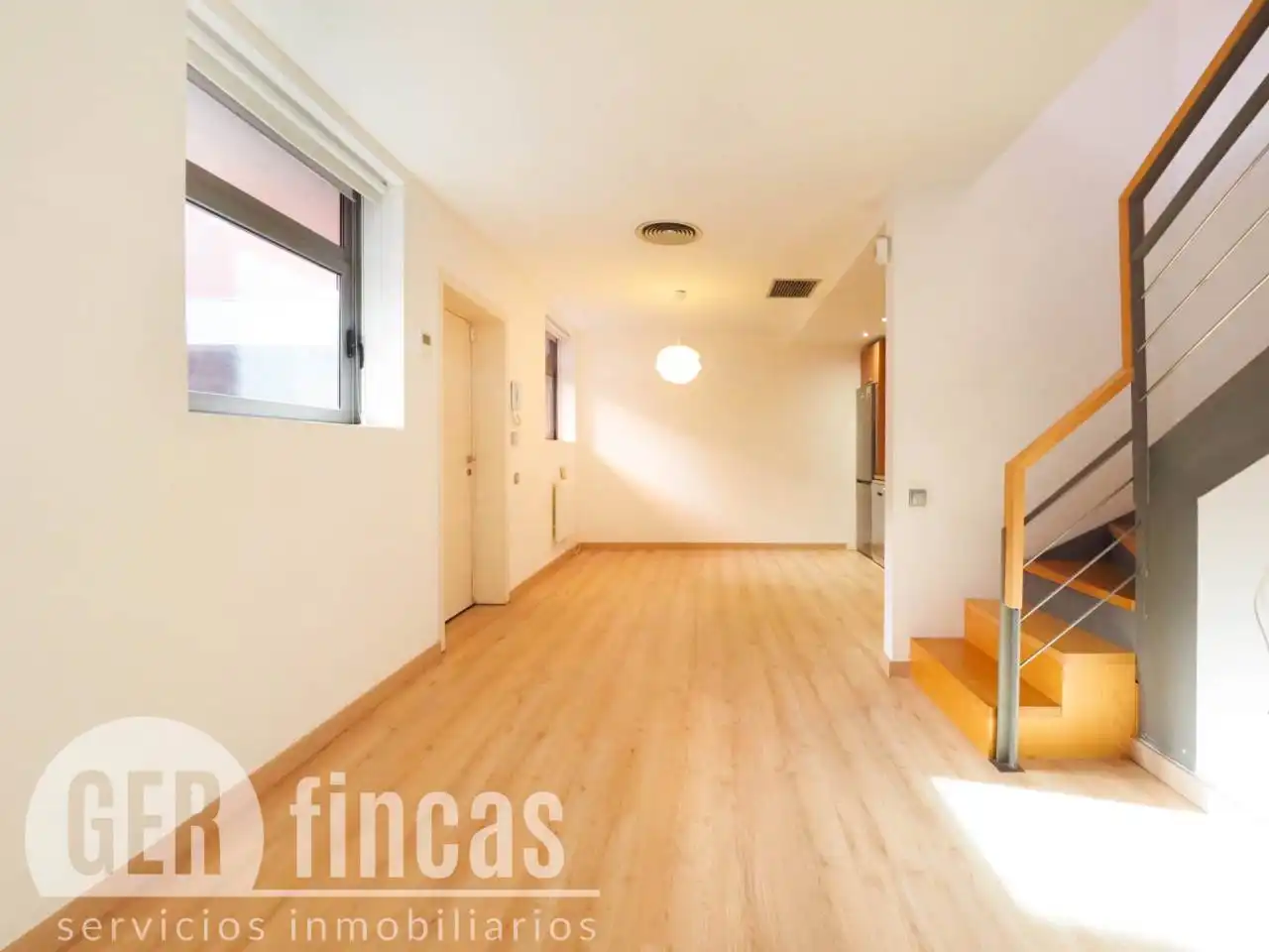 Maisonette zum Verkauf in Terrassa mit Klimaanlage, Heizung und Parkett