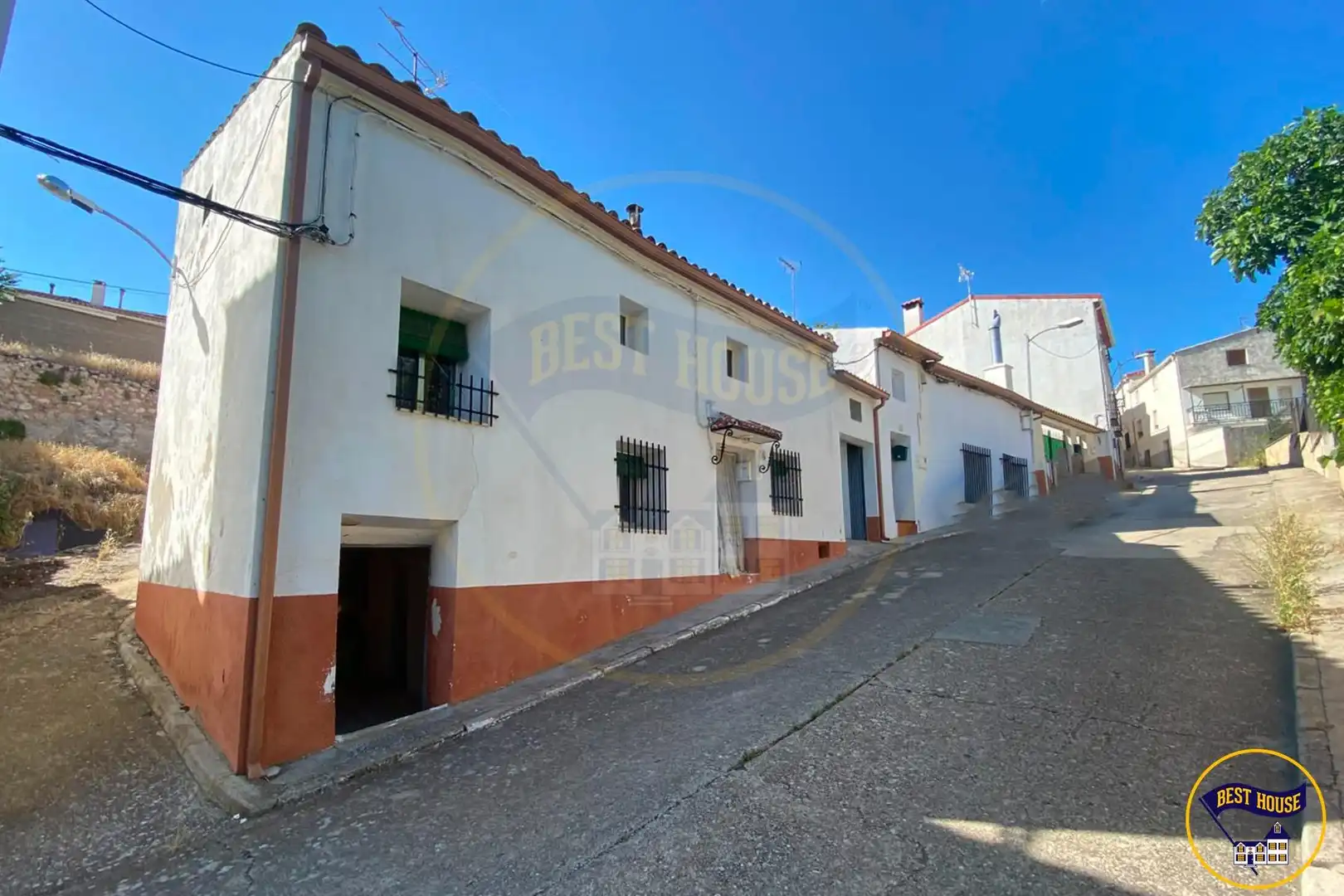 Außenansicht von Country house zum Verkauf in Torrejoncillo del Rey mit Terrasse, Abstellraum und Möbliert