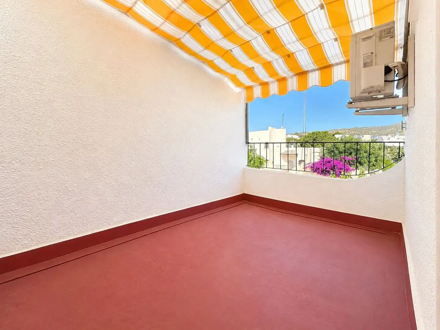 Terrassa de Casa o xalet en venda en El Campello amb Aire condicionat, Terrassa i Piscina