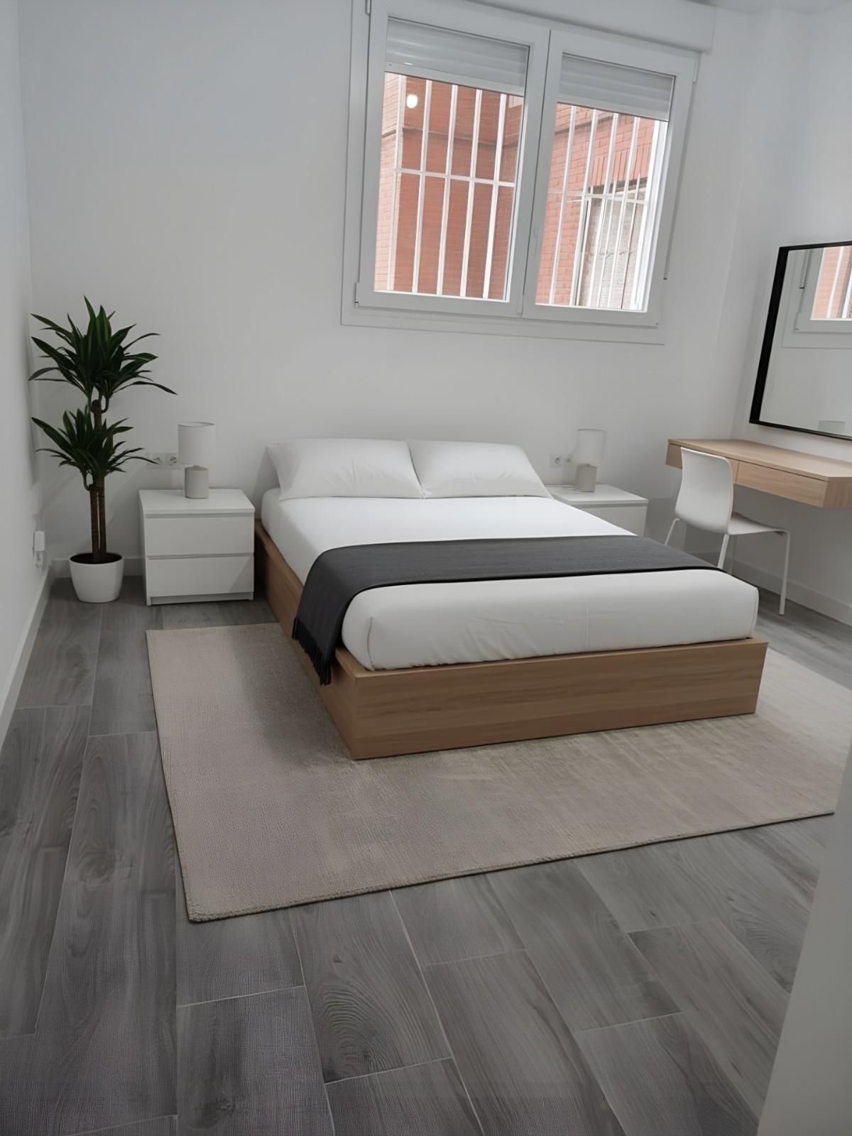 Habitación de Planta baja en venta en  Madrid Capital con Aire acondicionado, Trastero y Alarma