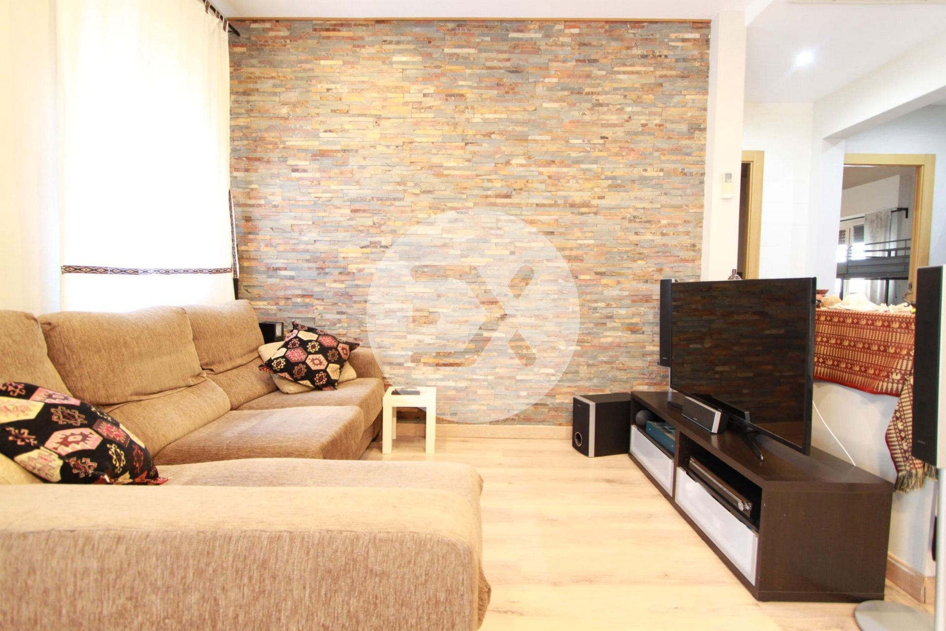 Living room of Flat for sale in Castelldefels  with Parquet flooring and Balcony