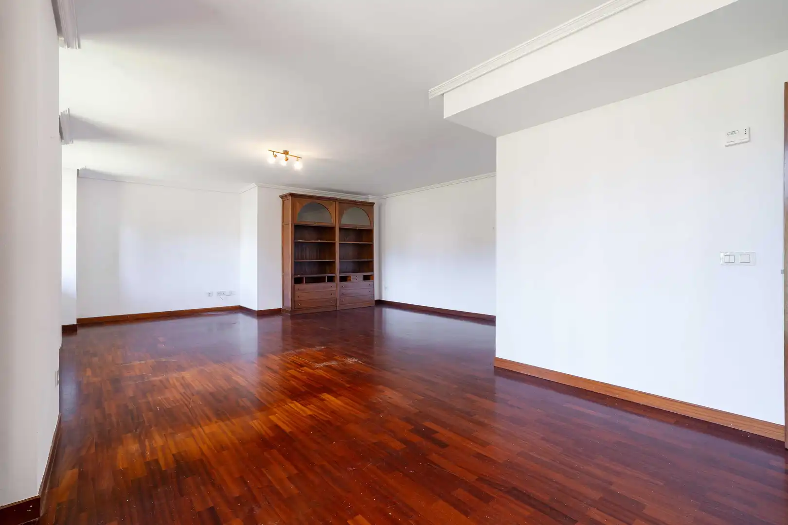 Sala de estar de Dúplex en venta en Oleiros con Calefacción, Trastero y Piscina