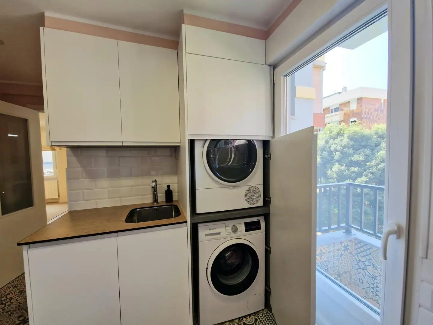 Flat with terrace to rent in Calle TRASMIERA, imagen 14