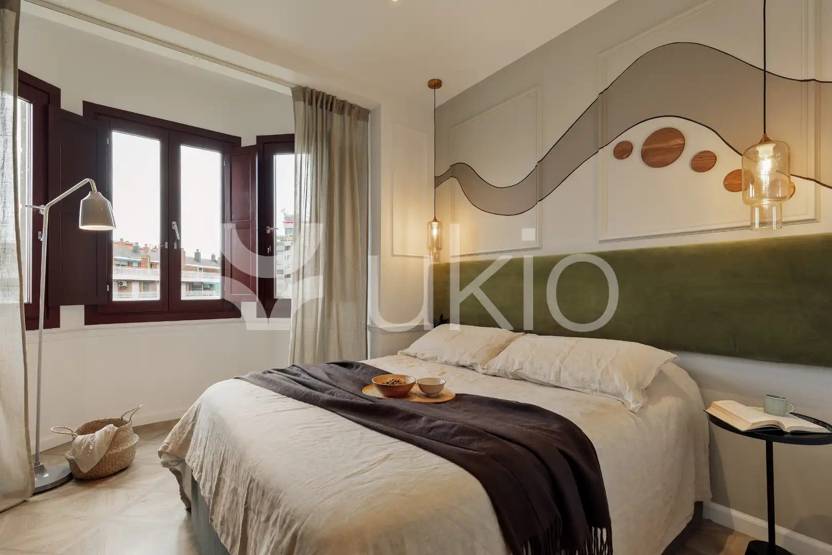 Dormitori de Apartament de lloguer en Barcelona amb Aire condicionat, Calefacció i Moblat