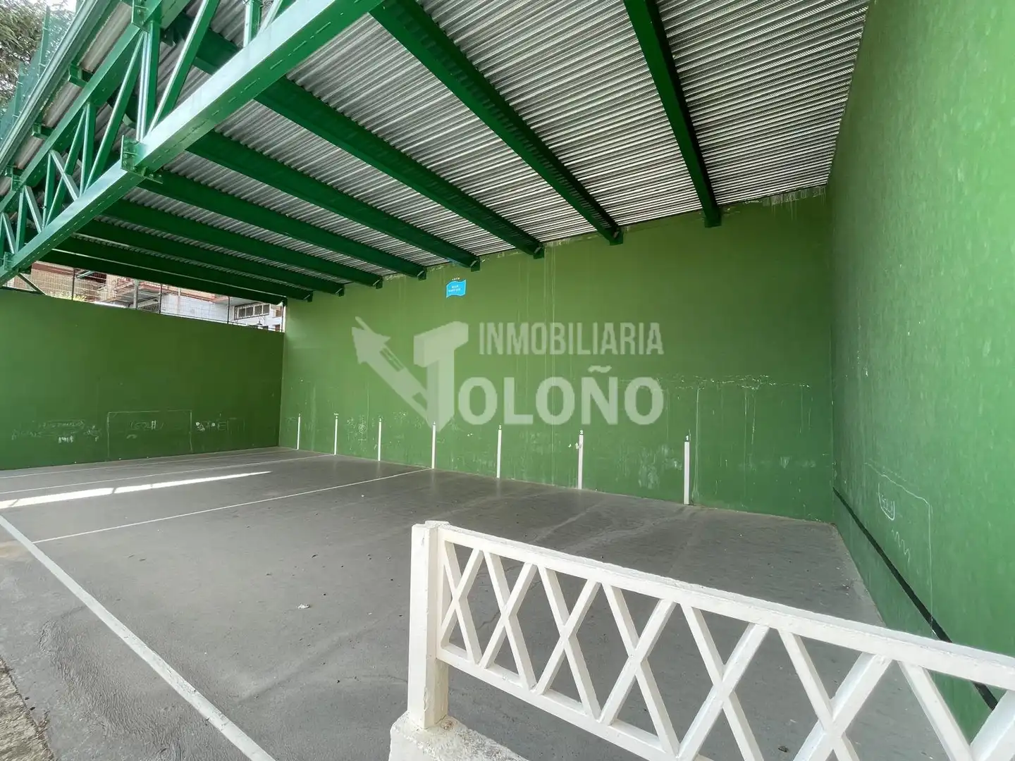 Parkplatz von Wohnung zum Verkauf in Labastida / Bastida mit Klimaanlage, Terrasse und Möbliert
