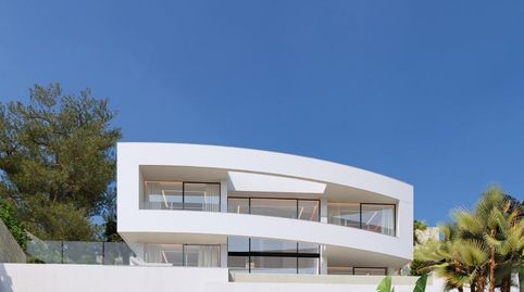 Villa de 4 dormitorios y 4 baños con piscina y jardín en Calpe, imatge 5