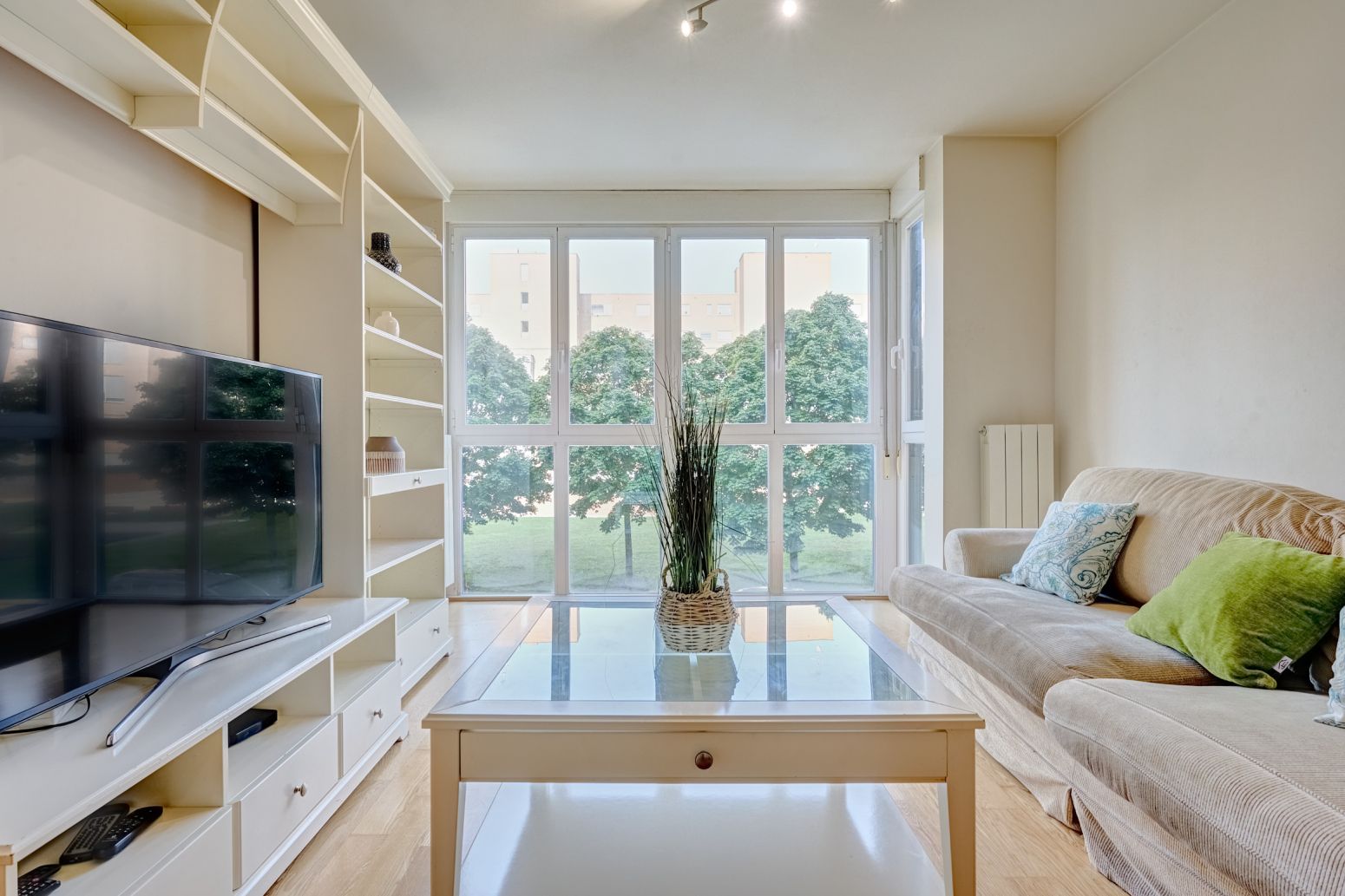 Living room of Flat for sale in  Pamplona / Iruña  with Heating, Parquet flooring and Storage room