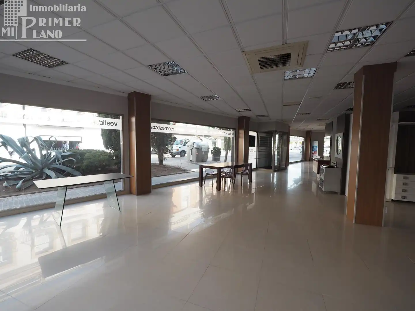 Local comercial de lloguer a Tomelloso