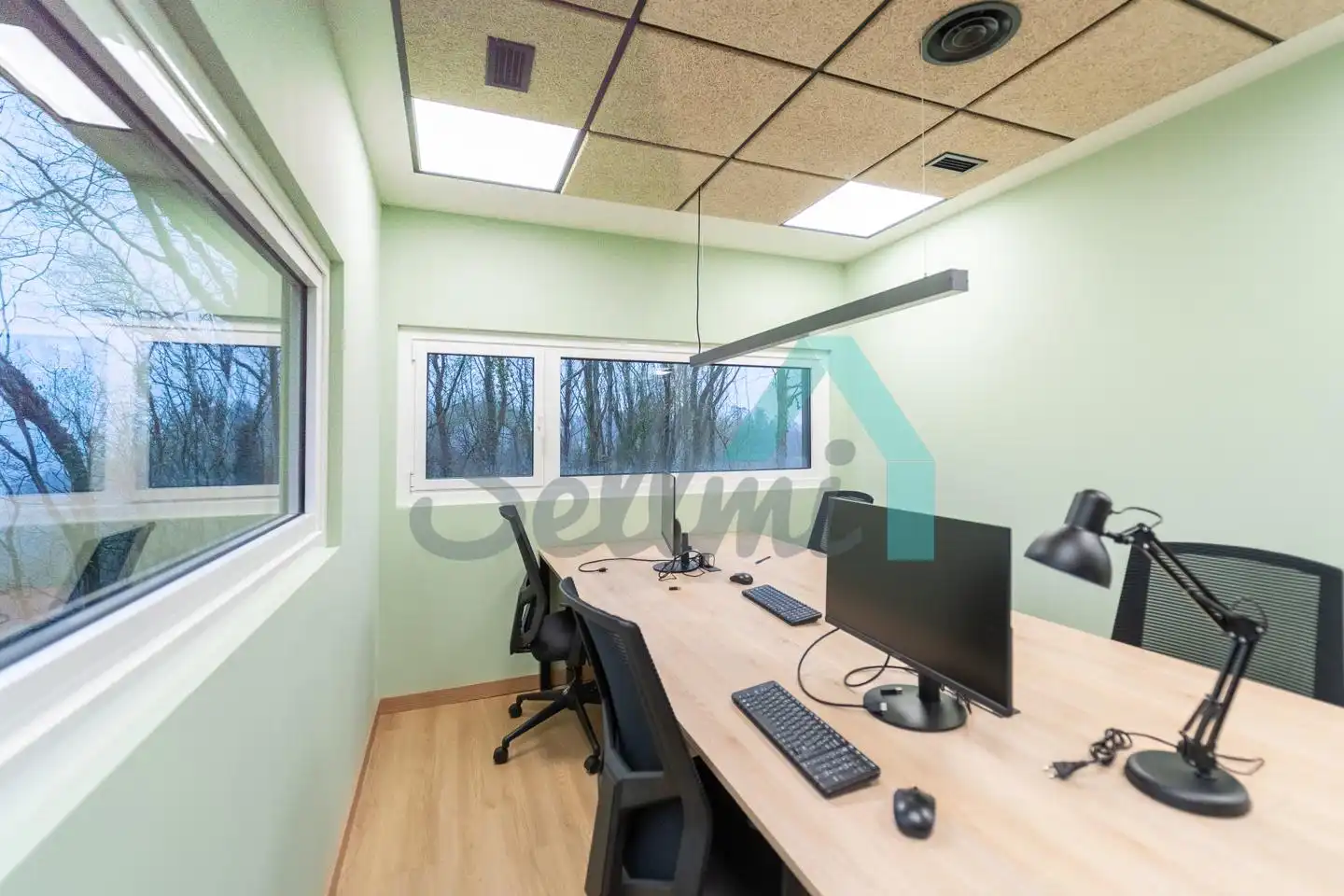 Office for rent in Ribera de Arriba  with Air Conditioner and Furnished