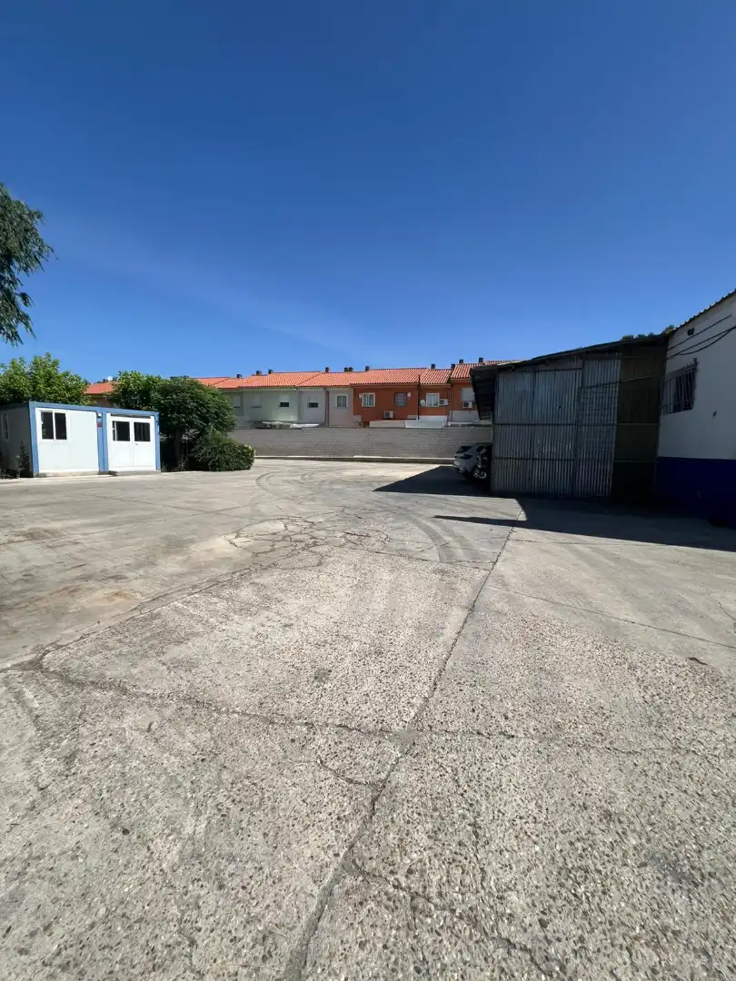 Aparcament de Nau industrial de lloguer en Ontígola