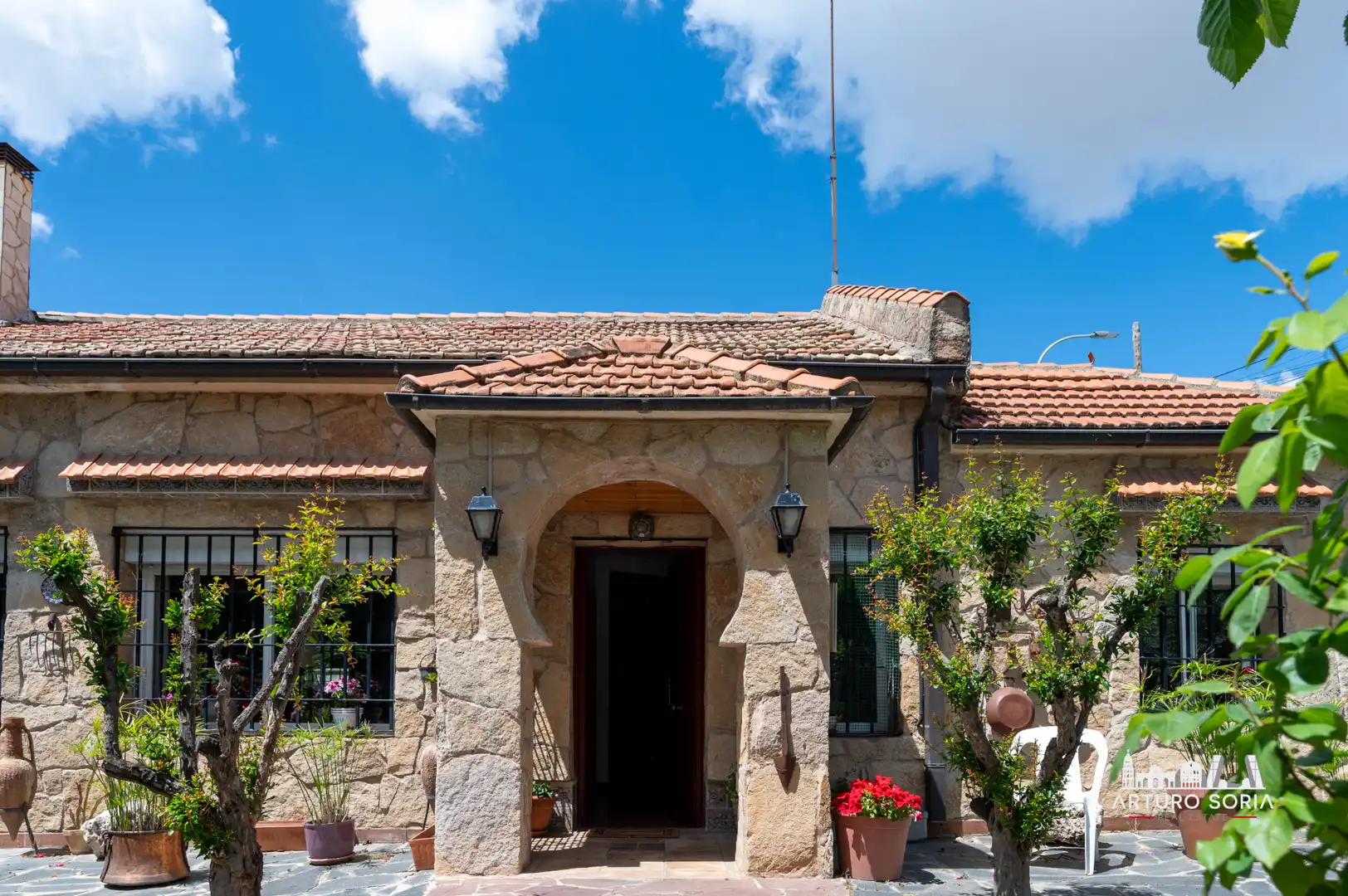 Exterior view of Residential for sale in Madrid