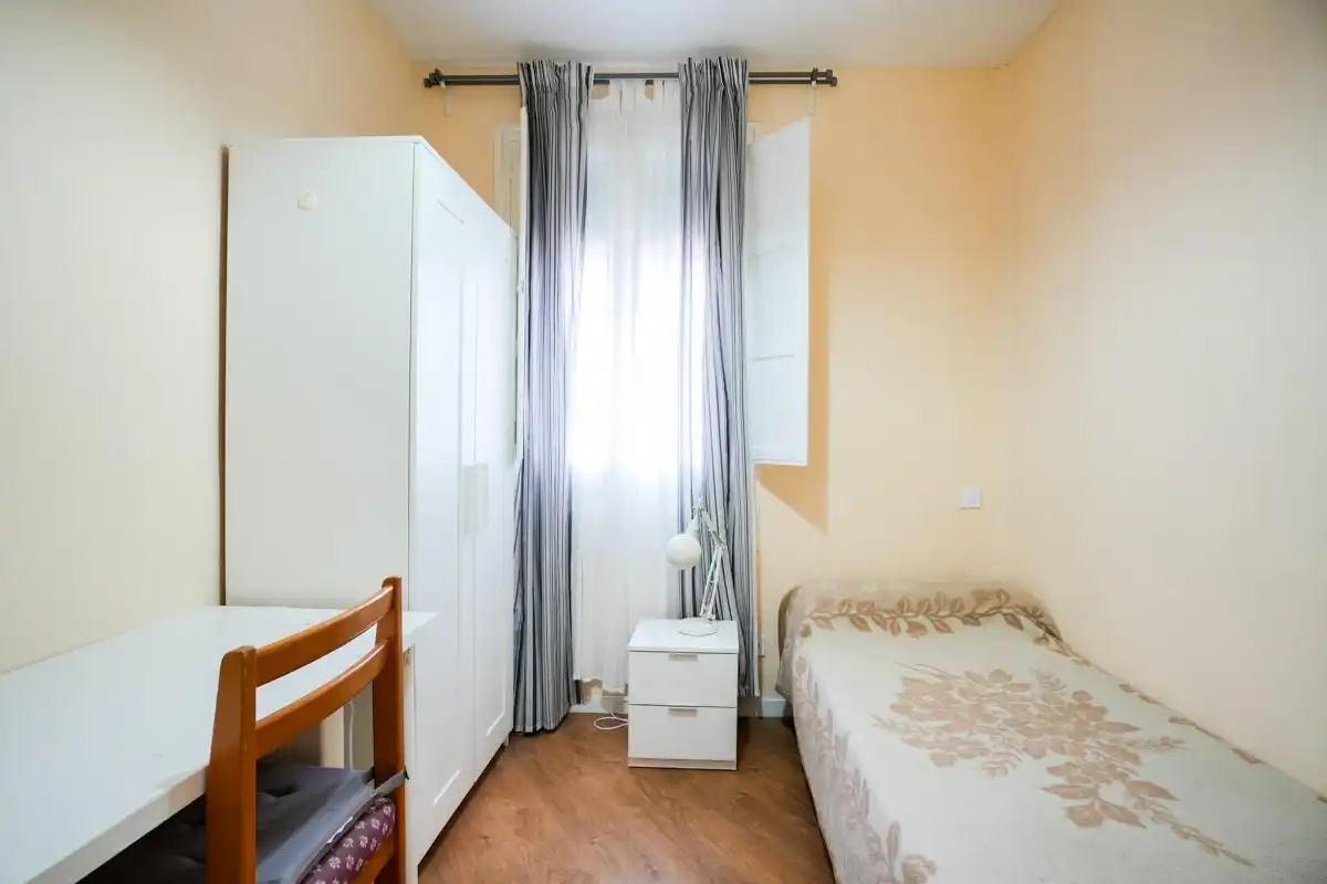 Habitación de Piso en venta en Madrid con Aire acondicionado y Calefacción