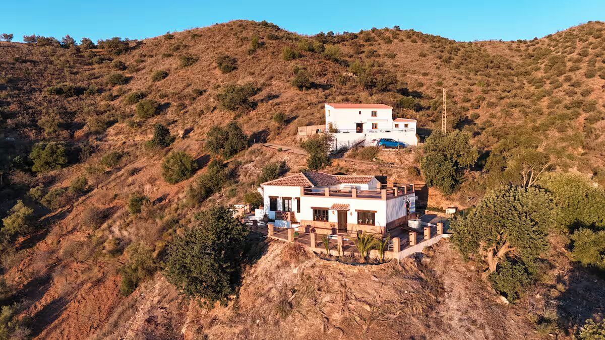 Exterior view of Country house for sale in Málaga Capital  with Air Conditioner, Heating and Private garden