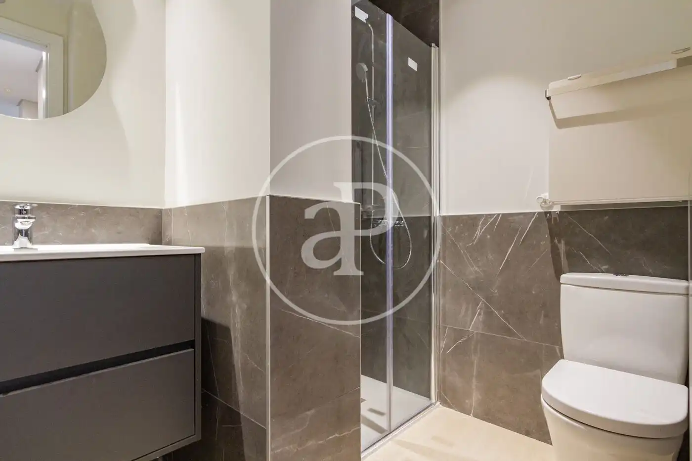 Flat for rent in C. de San Bernardo, Universidad - Malasaña